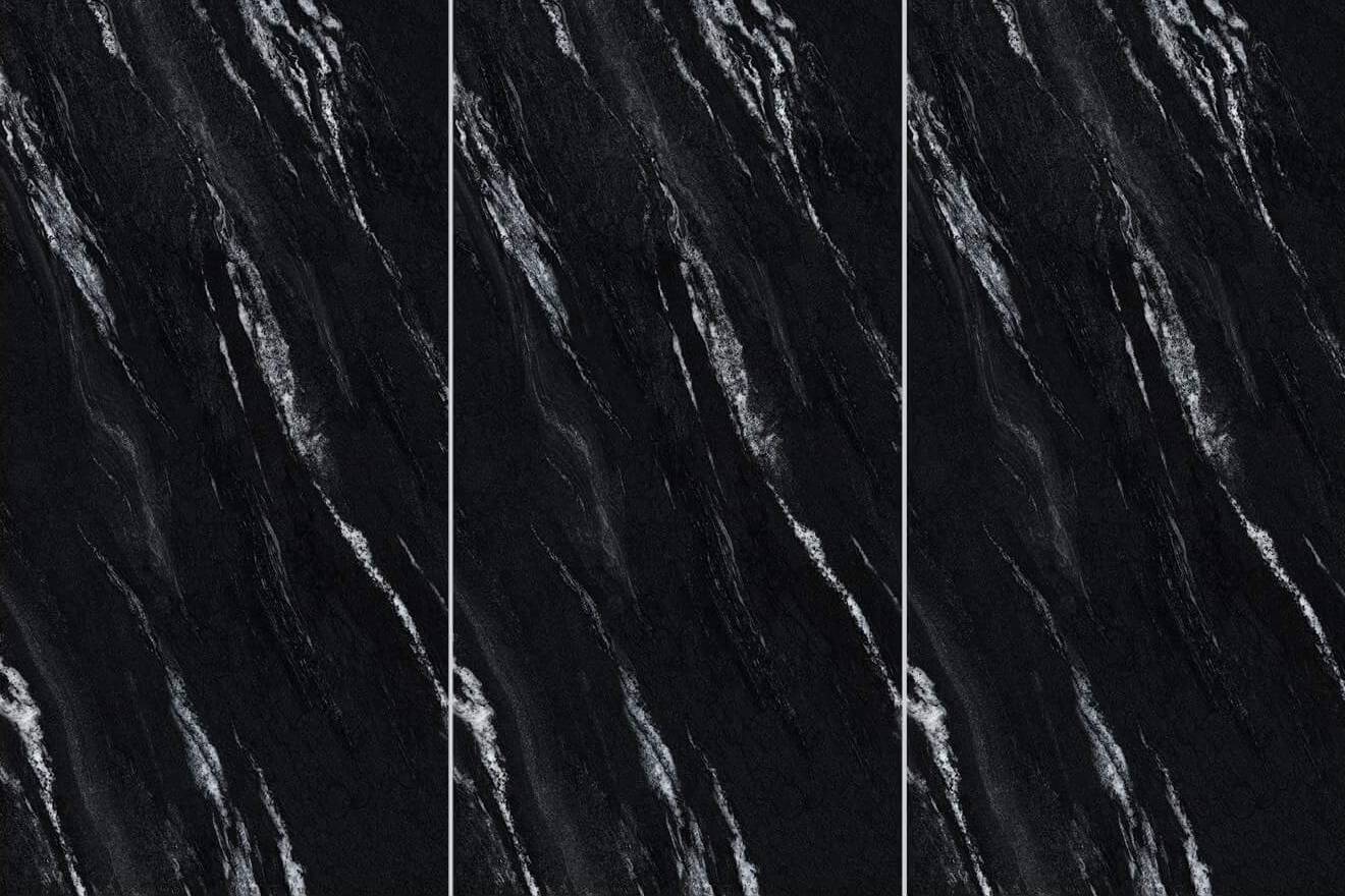 Phantom Moon Black 2