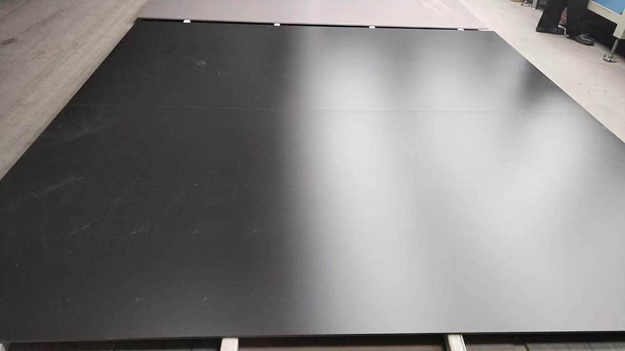 Đen Tuyền — Màu: Đen · Kích thước: 3200*1600*15 · Độ bóng: Mờ — 3